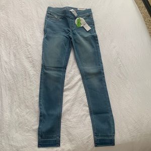 Girls-Justice Jeans Size 10 slim.